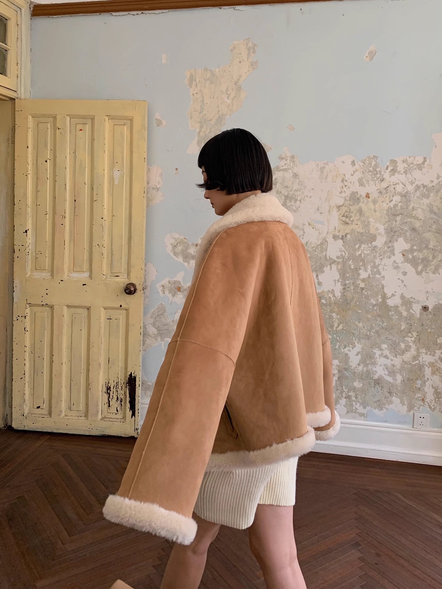 "Bella Poetry" Reversible Artificial Compound Leather Shearling Short Jacket